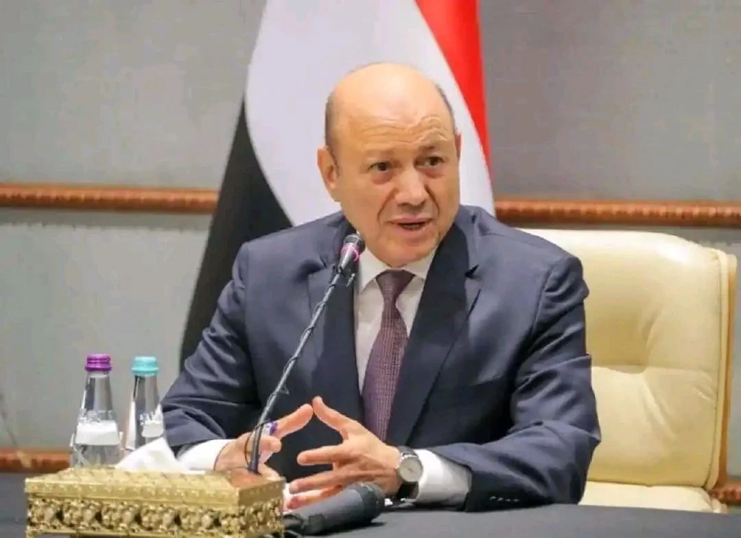 مساحة نت | لأول مرة.. خالد الرويشان يتهم رشاد العليمي بالخيانة العظمى ويطالب بمحاكمته فورا مساحة نت | لأول مرة.. خالد الرويشان يتهم رشاد العليمي بالخيانة العظمى ويطالب بمحاكمته فورا