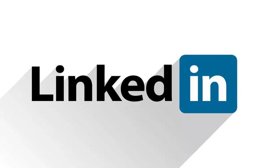 احذر هذه الخاصية في تطبيق LinkedIn.. تساعد المحتالين والهاكرز... احذر هذه الخاصية في تطبيق LinkedIn.. تساعد المحتالين والهاكرز...
